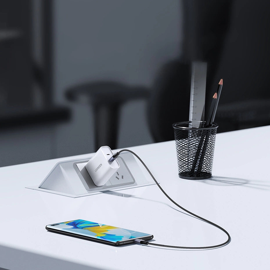 Ugreen USB-C to USB-C 240W 1m Cable / كيبل شحن ونقل بيانات (تايب-سي) من يوجرين